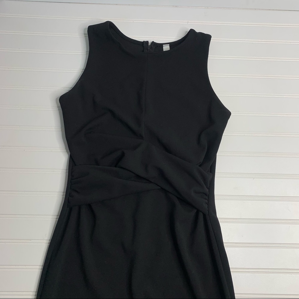 Jolie Little Black Dress - Picture 6 of 8